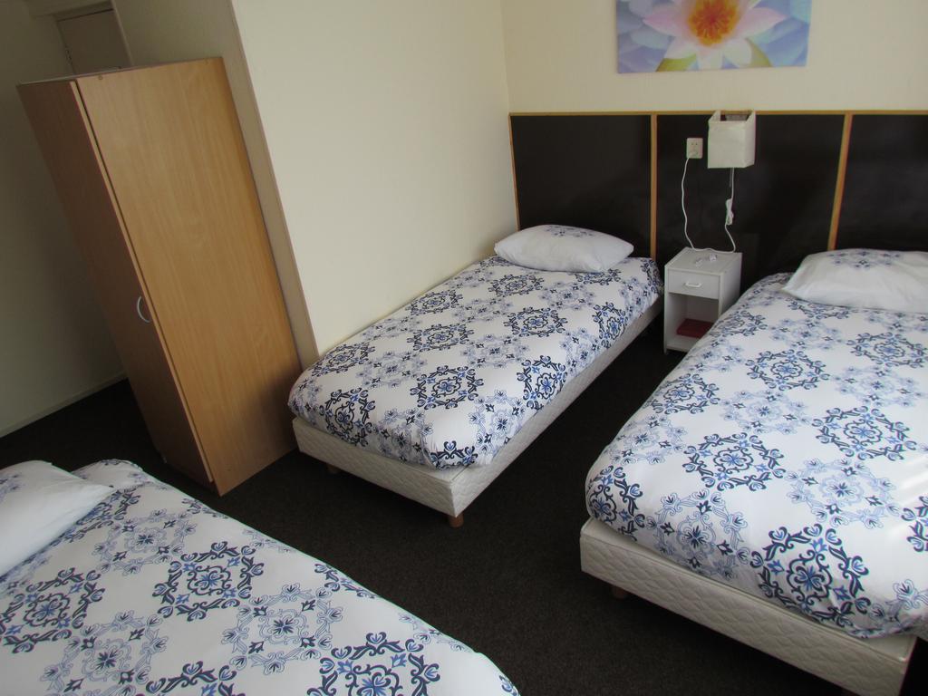 Hotel Cafe Woud Den Helder Bagian luar foto