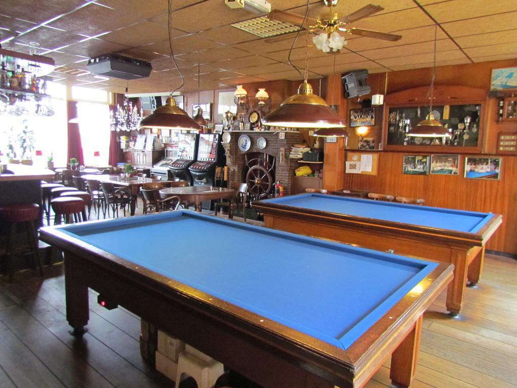 Hotel Cafe Woud Den Helder Bagian luar foto