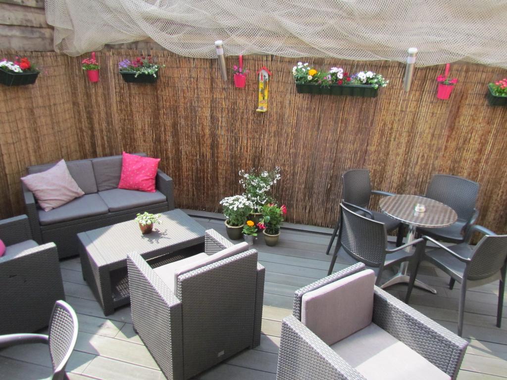 Hotel Cafe Woud Den Helder Bagian luar foto