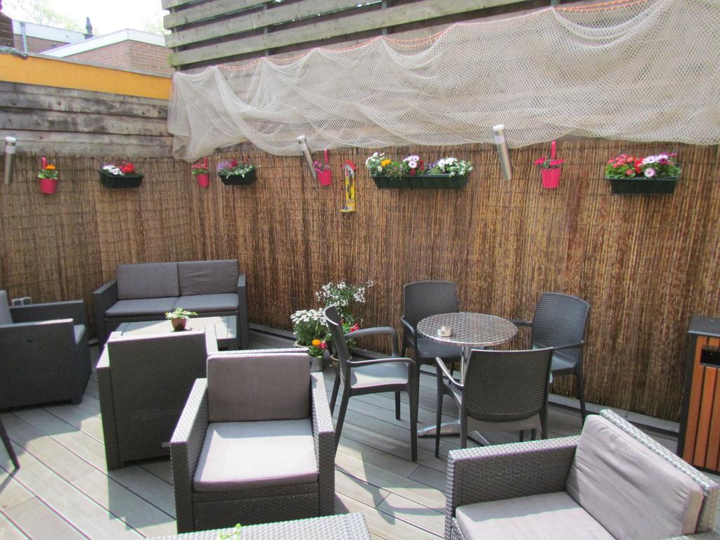 Hotel Cafe Woud Den Helder Bagian luar foto