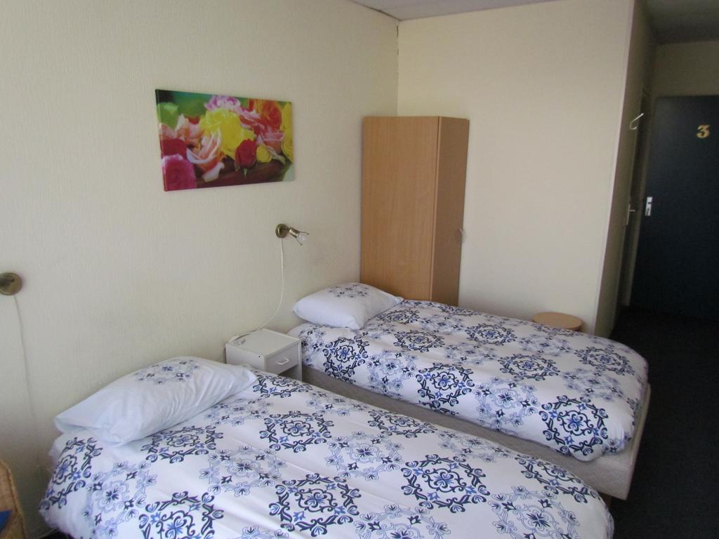 Hotel Cafe Woud Den Helder Bagian luar foto