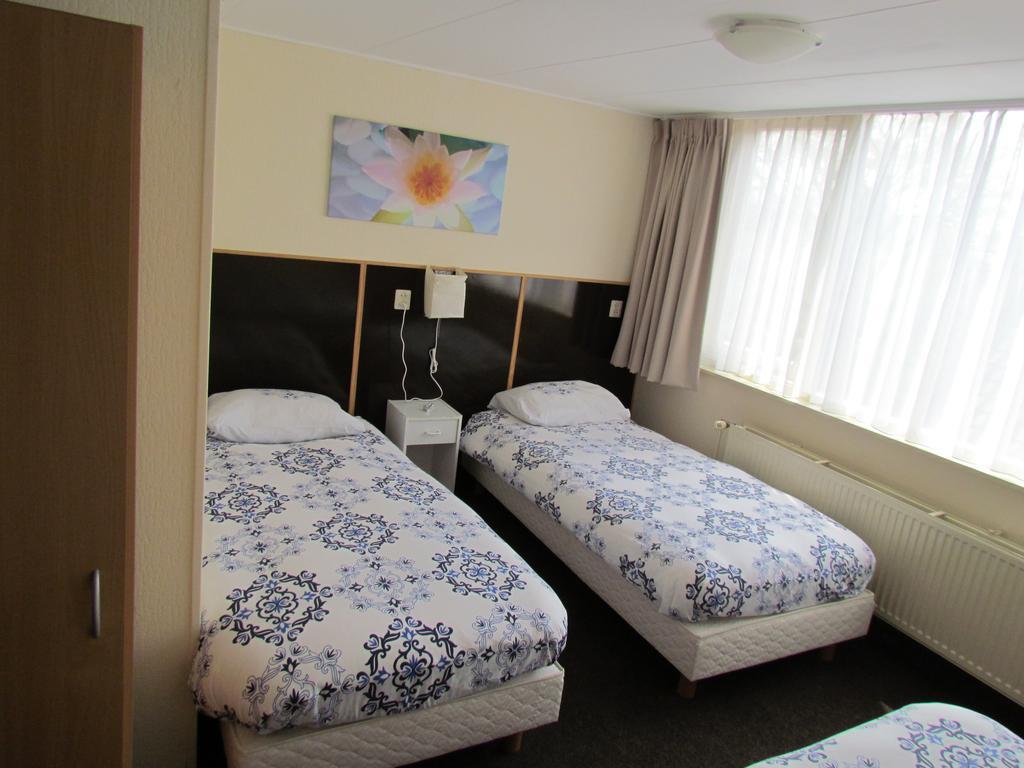 Hotel Cafe Woud Den Helder Ruang foto